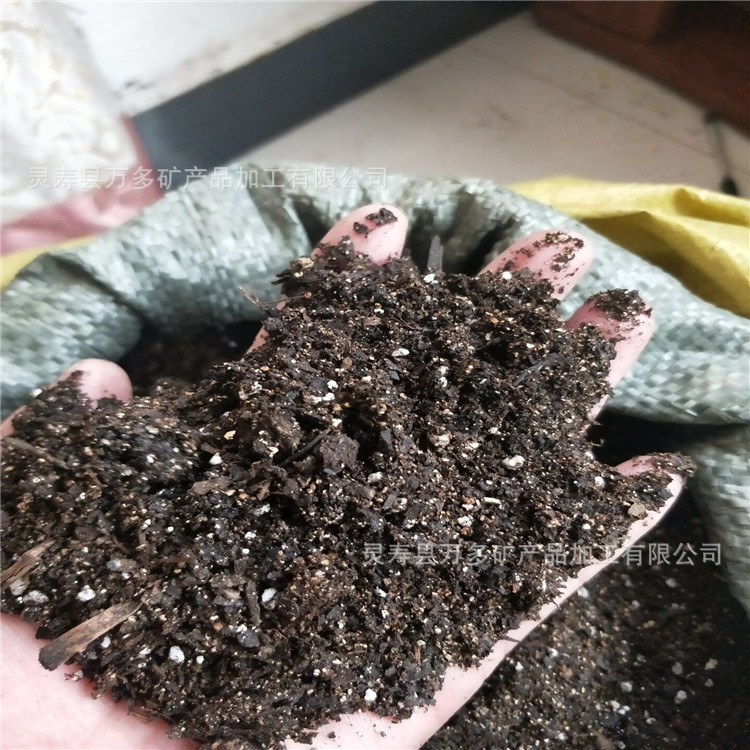 现代育苗基质的科学选择 从基质厂到50升营养土的匠心加工之路